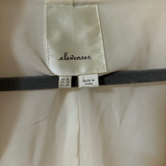 Elevenses Anthropologie Open Ruffled Madelyn Blazer, Two-Tone - Picture 3 of 5